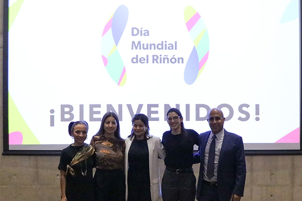 De izquierda a derecha la Dra. Natalia Mejía, Dra. Kateir Contreras, Dra. Mariangel Castillo, Dra. Cristina Dominguez, y Dr. Alejandro Bryón