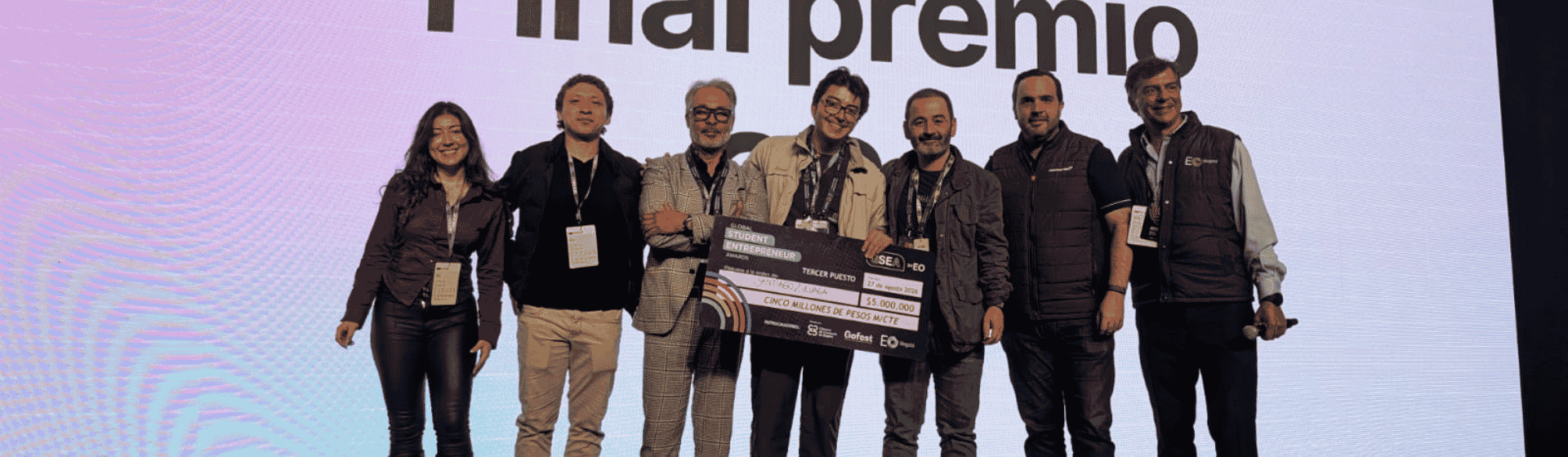 Del aula a la salud mental del país: un estudiante de Medicina Uniandes construye COCO Health y llega al top 3 de la Cámara de Comercio de Bogotá Del aula a la salud mental del país: un estudiante de Medicina Uniandes construye COCO Health y llega al top 3 de la Cámara de Comercio de Bogotá v