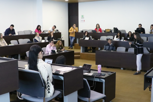 Cierre del Taller de Periodismo Médico en la Univerisad de los Andes, un curso en conjunto con Takeda