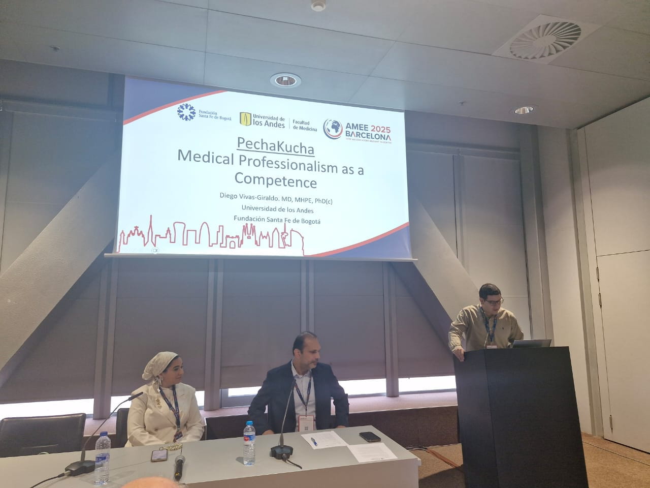 Diego Vivas en el AMEE 2025