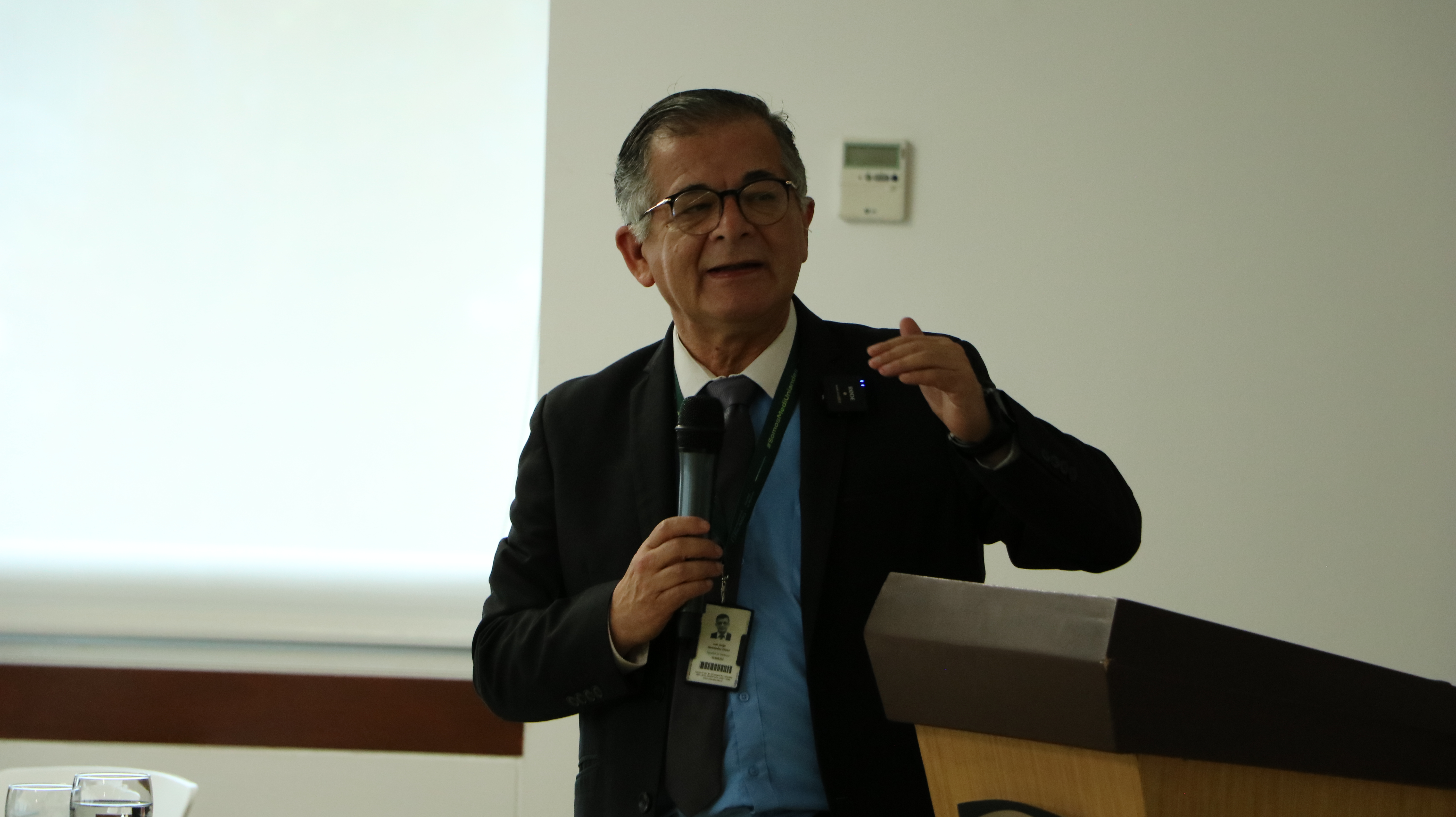 Profesor Luis Jorge Hernández 