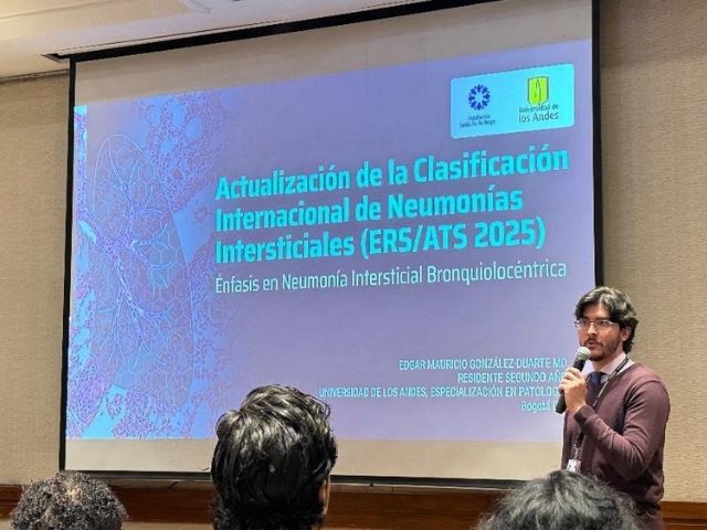 Del aula al escenario nacional: residente de Patología Uniandes presenta su trabajo en el 45° congreso colombiano de patología Del aula al escenario nacional: residente de Patología Uniandes presenta su trabajo en el 45° congreso colombiano de patología